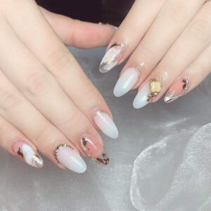 Read more about the article Stunning Stiletto Nail Designs To Elevate Your Style Game Instantly.